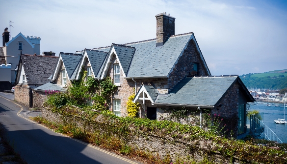 Things to Consider When Reviewing A Mortgage in 2025